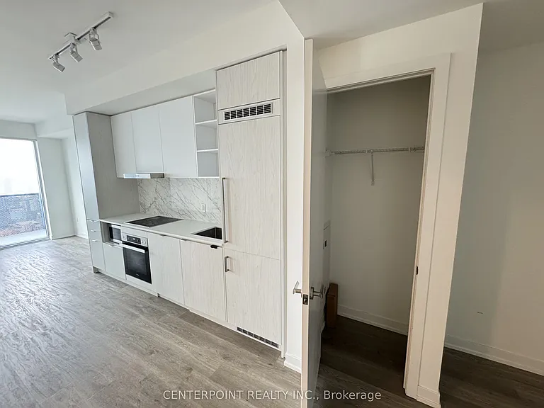 55 Cooper St #6703 — Photo 9