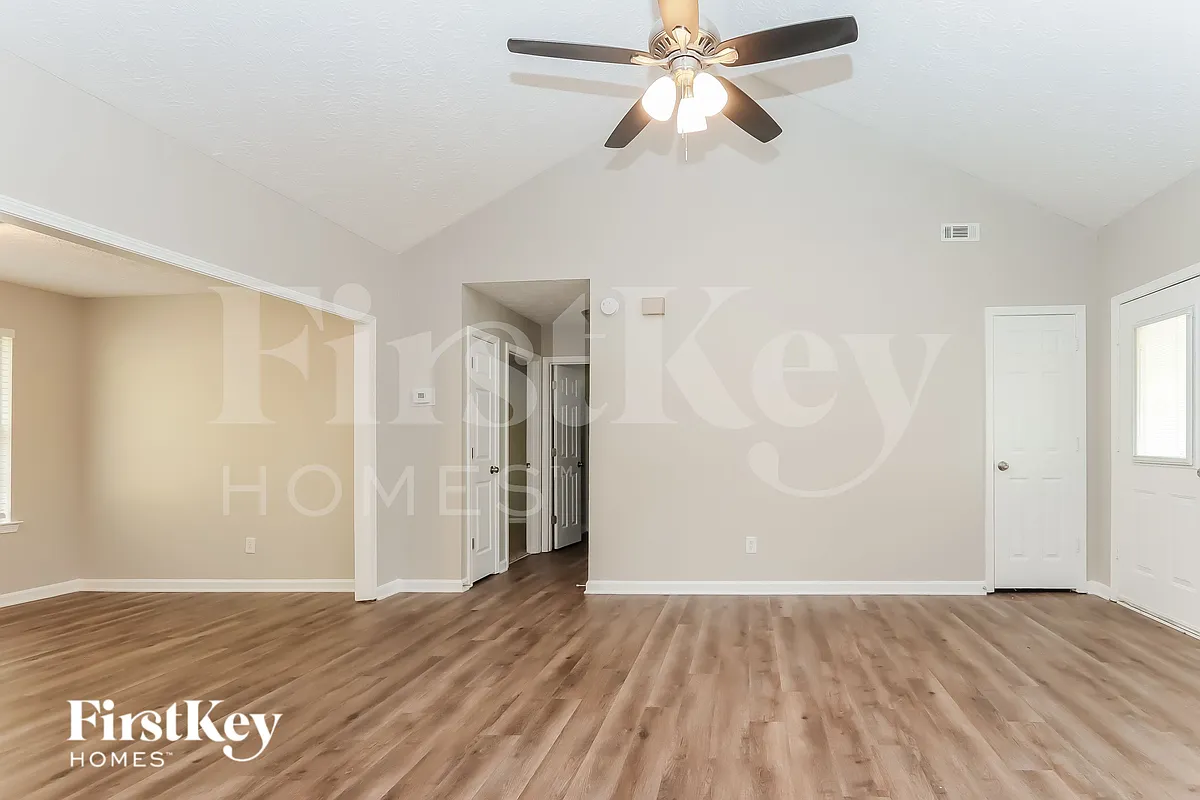 Building Photo - 290 Willow Shoals Dr