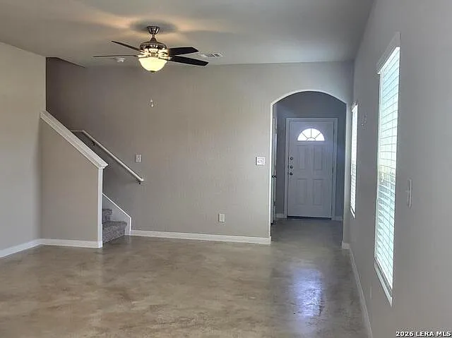 3 bed, 2.5 bath, 1225 sqft, $1,600 — Photo 2
