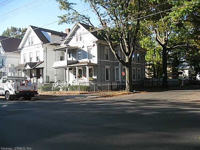2nd image of 522 Ferry St