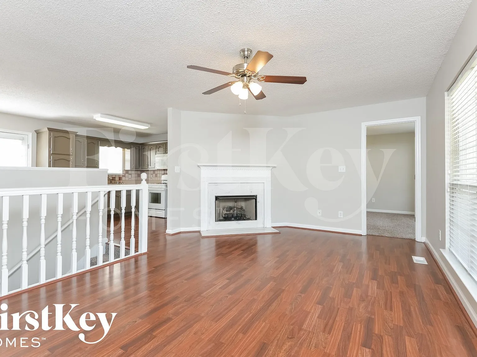 3 bed, 2.0 bath, 1154 sqft, $1,655 — Photo 4