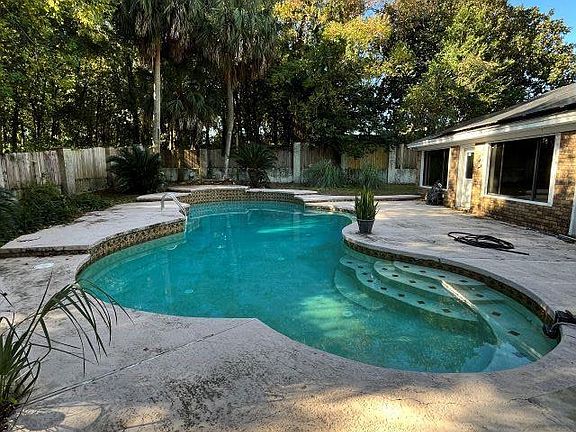 4th image of 5905 Strickland Pl