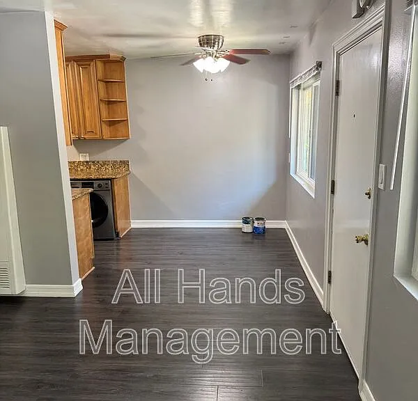 3025 E 5th St #1 — Photo 4