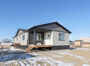 98 Meadowplace Dr E, Brooks, AB T1R0W8