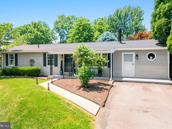 6981 Flowing Springs Rd, Shenandoah Junction, WV 25442