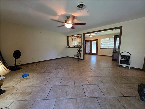 2nd image of 5822 Woodhaven Drive