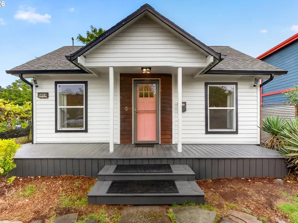5916 SE 85th Ave, Portland, OR 97266