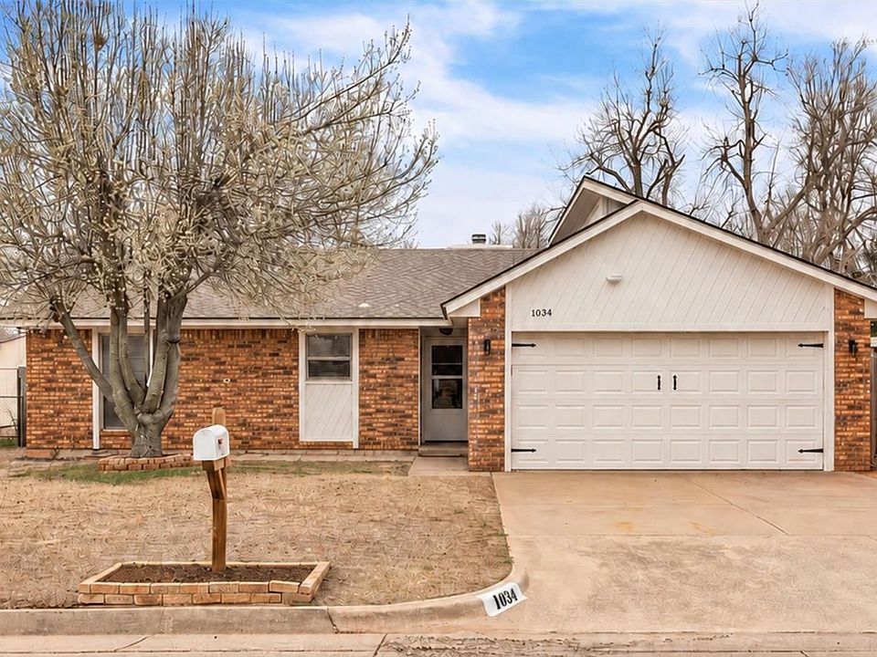1st image of 1034 W Kyle Way