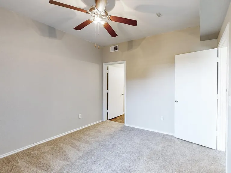 Brynwood Apartments — Photo 51