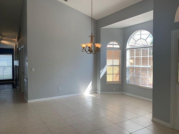 4th image of 1349 SW Vicuna Ln