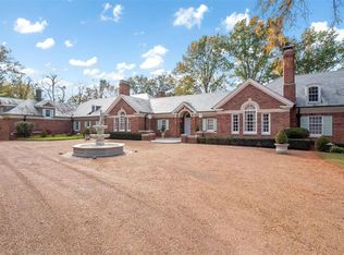 5 Apple Tree Ln, Saint Louis, MO 63124