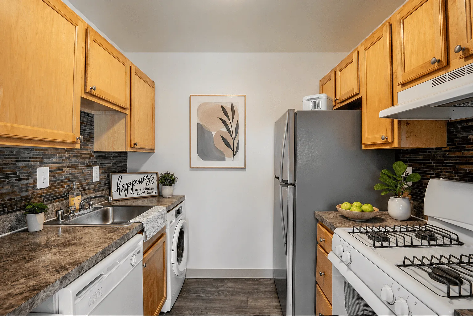 Briarwood Place Apartment Homes — Photo 1