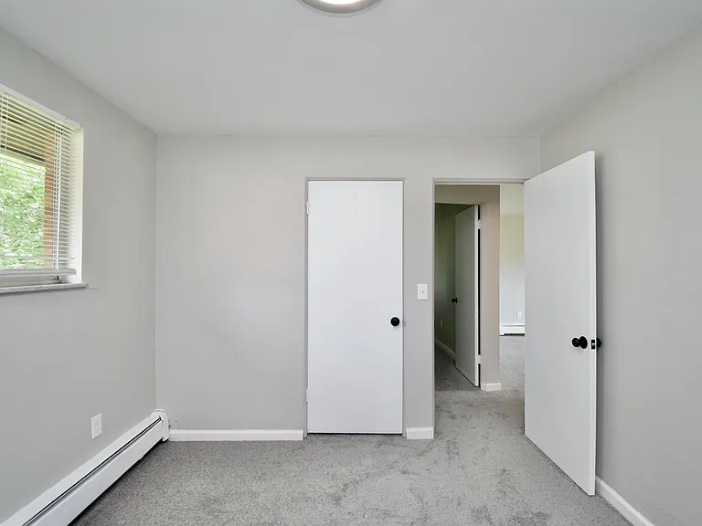 7264 Boleyn Dr #4 — Photo 11