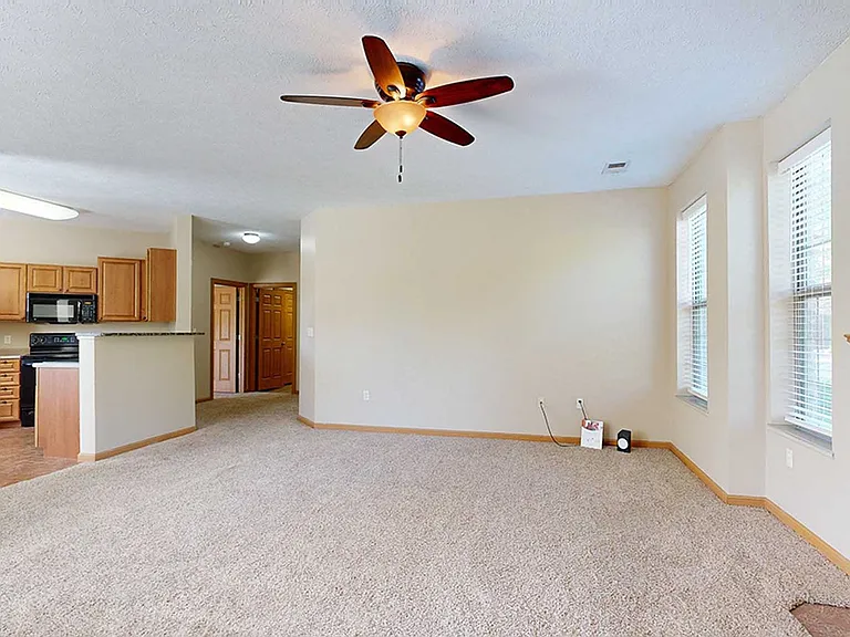 Stone Creek Villas — Photo 137