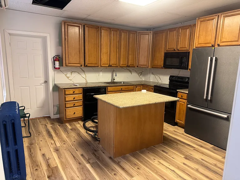2321 Arctic Ave #1 — Photo 12
