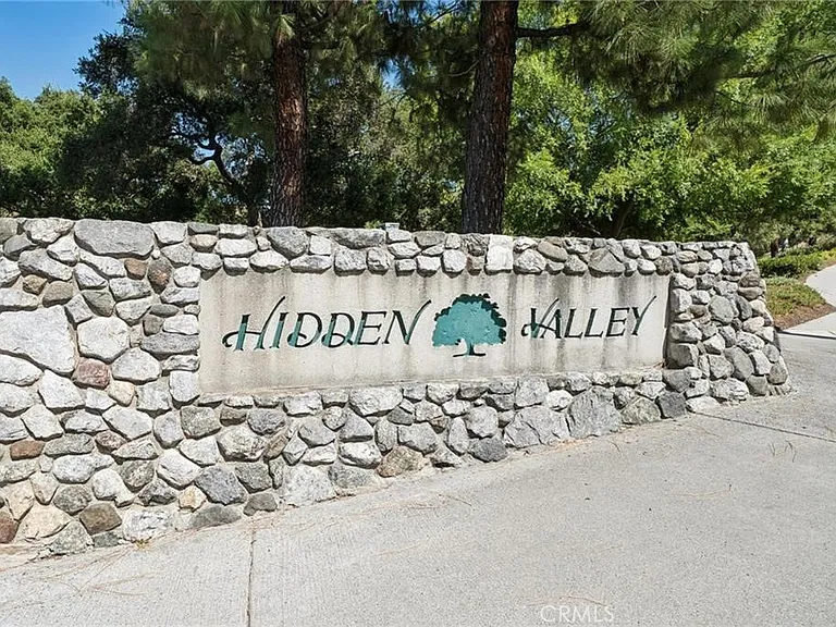 23491 Thornewood Dr — Photo 30