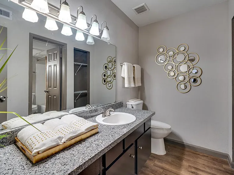Patriot Forest Apartments — Photo 14