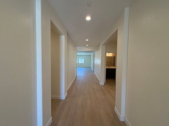 4th image of 3282 S Portsmouth Ln