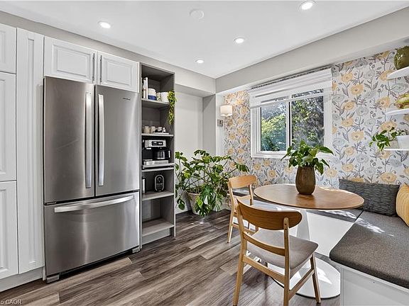 3rd image of 59 Maple Ave #8