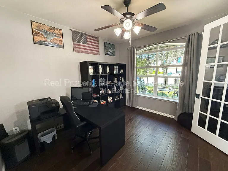 801 Renault Way — Photo 15
