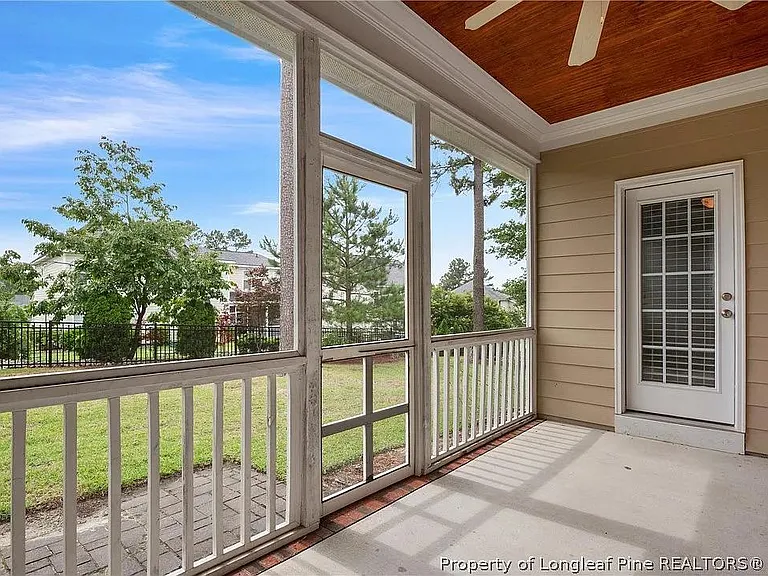 35 Blue Pine Dr — Photo 32