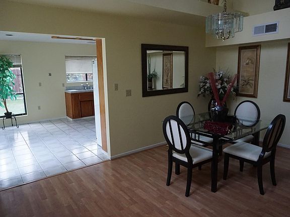 4th image of 5812 Panorama Dr