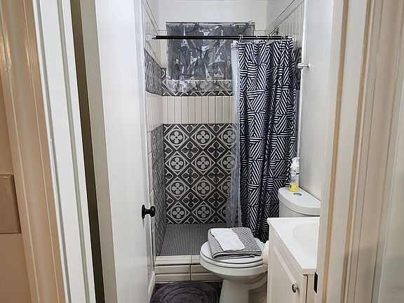 2nd image of 301 Sanford Dr