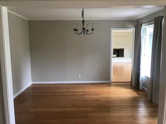 3rd image of 1780 Poppy Ave