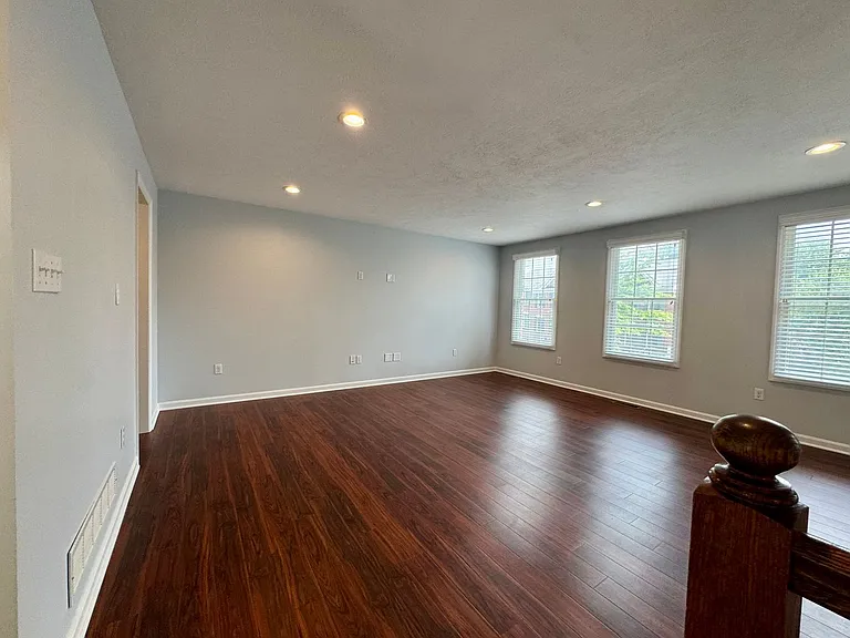 307 Marshall Heights Dr — Photo 8