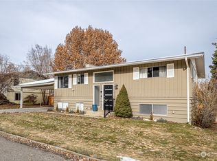 1314 Red Apple Rd, Wenatchee, WA 98801