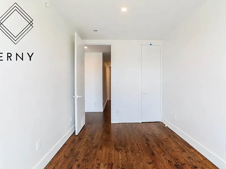 2250 Clarendon Rd #7E — Photo 14
