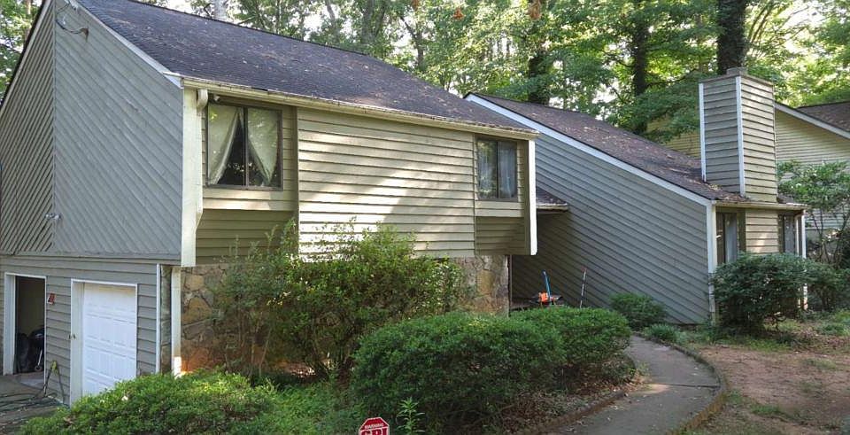 1st image of 1979 Lou Dr SE