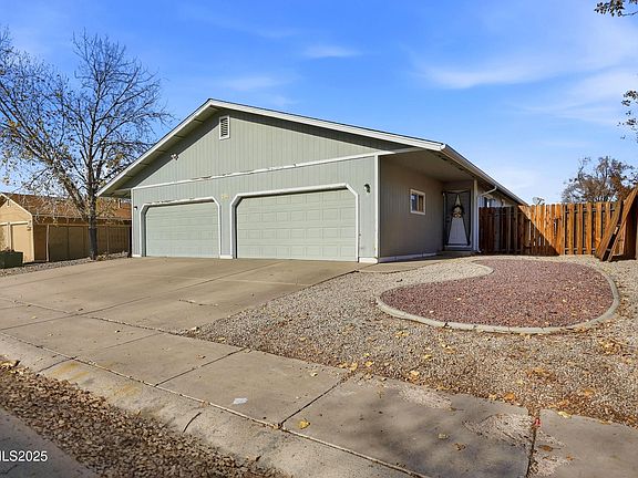 3rd image of 794 Wagon Dr