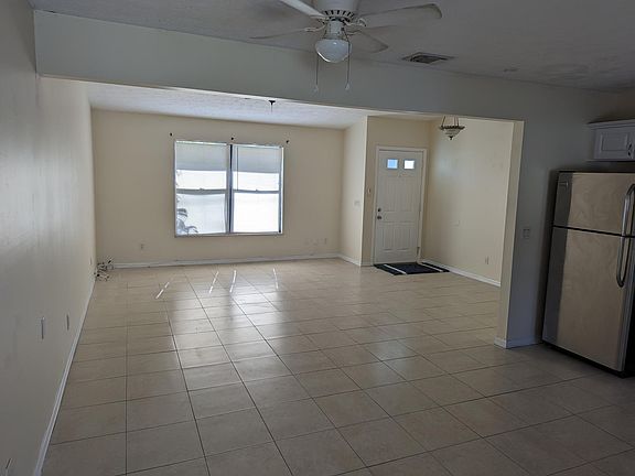 3rd image of 2214 NE Arch Ave