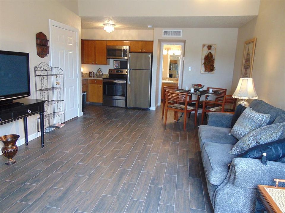 1st image of 10855 Meadowglen Ln APT 845