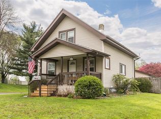 4712 Ozark St NE, Cedar Rapids, IA 52402
