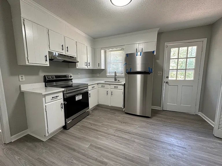 1401 Perkins Ln #A — Photo 12