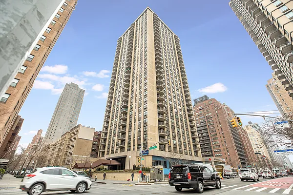 Sold by (Legacy) Elegran | media 18