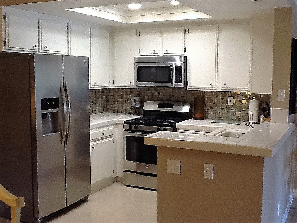 Gas stove. Refrigerator included with no warranty.