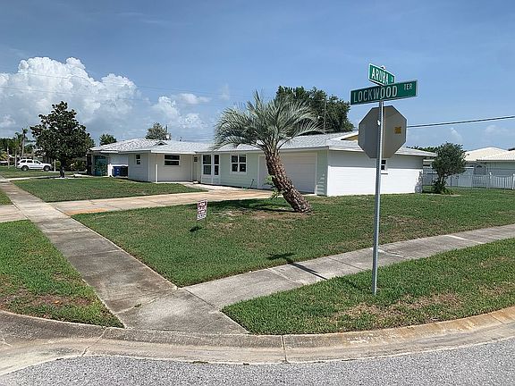 Large corner lot