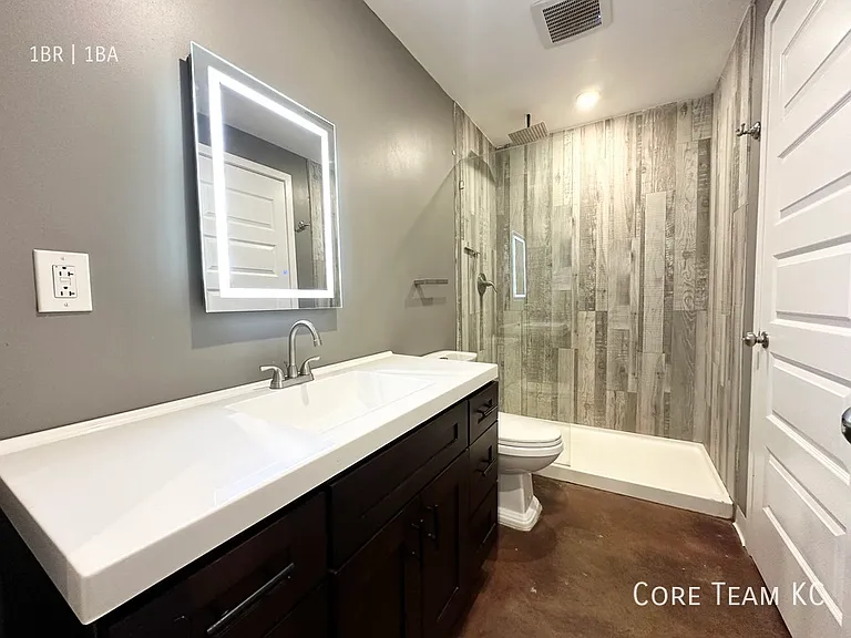 1223 Union Ave #403 — Photo 12