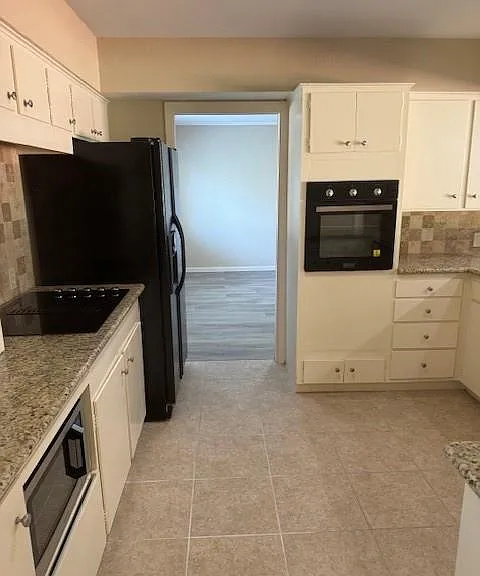6006 Bermuda Dunes Dr — Photo 12