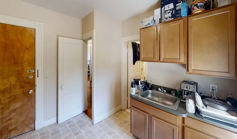 1401 Golden Ave #2 — Photo 3