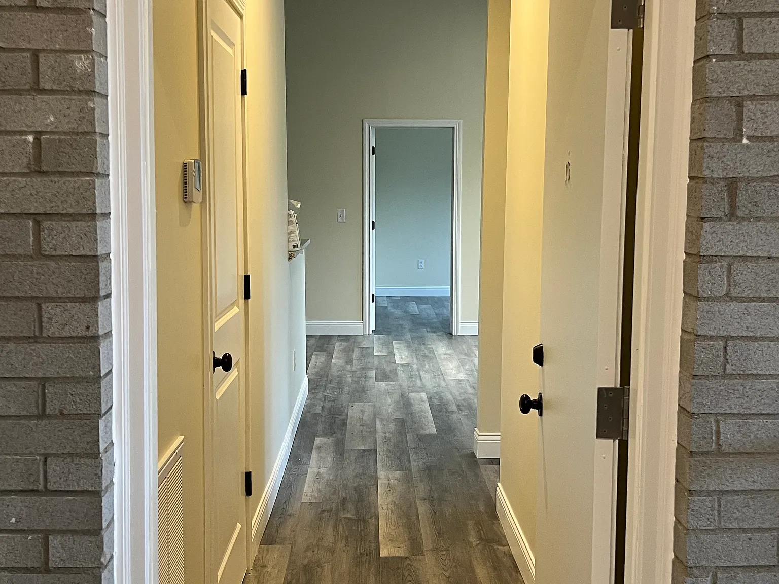 2 bed, 1100 sqft, $1,450 — Photo 4