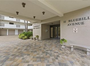 11 Bluebill Ave APT 201, Naples, FL 34108