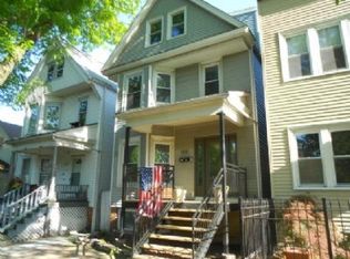 1531 W Victoria St #2, Chicago, IL 60660