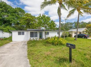 5709 Douglas St, Hollywood, FL 33021