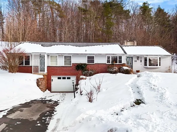 38 Forest Rd, Utica, NY 13501