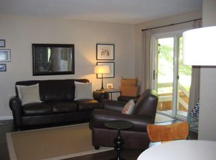 100 Gunston Ct, Chapel Hill, NC 27514