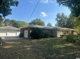 341 McFall St, Benton, IL 62812